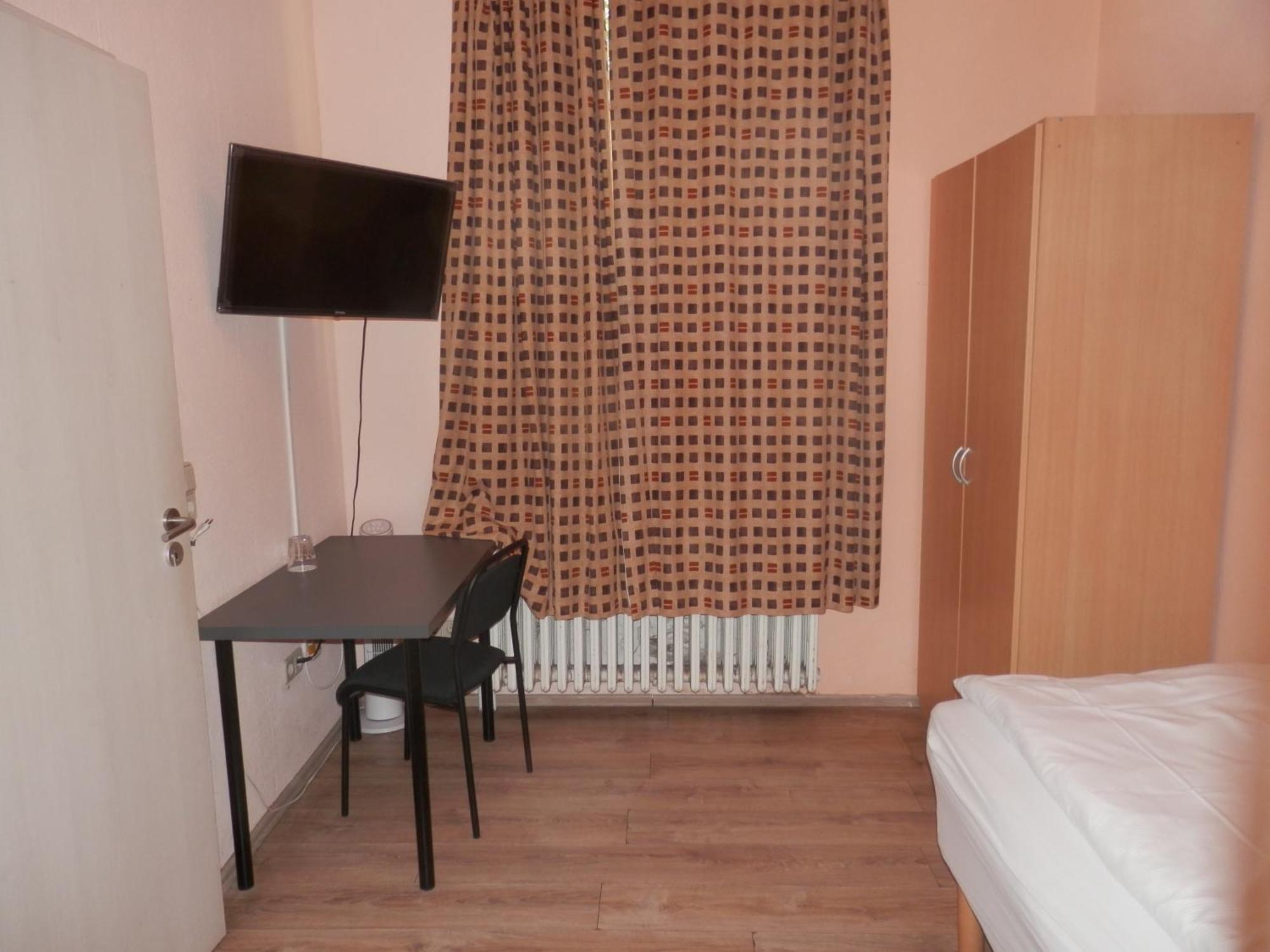 Relax Hotel-Ludwigshafen Экстерьер фото